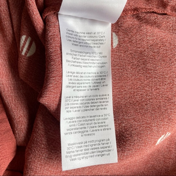 Minimum Coral Patterned Short Sleeved Blouse Size 34 or US XS - Picture 6 of 8